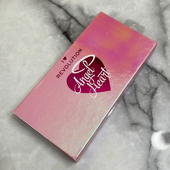 I Heart Revolution Angel Heart Eyeshadow Palette - Picture 1 of 3